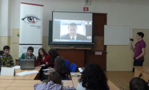 Cez video v Bruseli