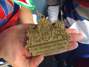 Prievidzskí karatisti majú z Budapešti kompletnú medailovú zbierku
