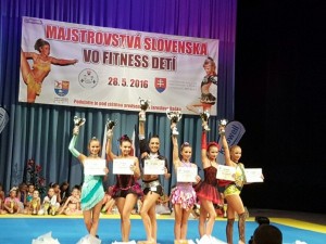 Prievidzské fitnesky získali zlato a striebro a postup na svetové majstrovstvá