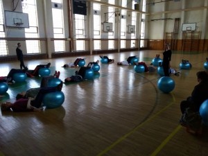 Projekt Zdravý chrbátik naučí žiakov správne sedieť
