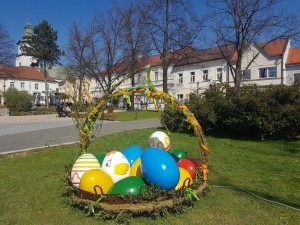 V centre Prievidze výzdoba k Veľkej noci