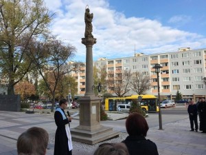 Požehnali zreštaurovanú sochu Panny Márie Immaculaty