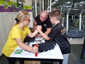 Medzi prievidzskými silákmi hviezdi žena