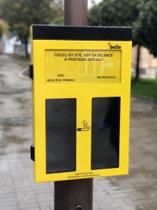 Kôš na cigaretové ohorky opäť na Námestí slobody