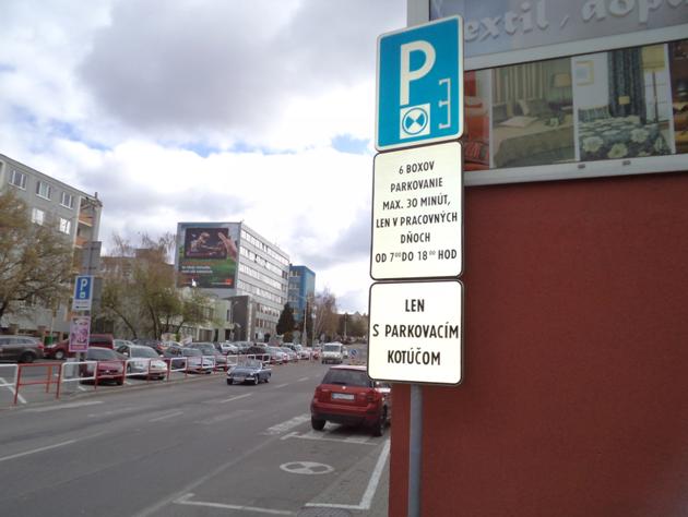 Nové značenie pri bezplatných parkovacích miestach-upozornenie